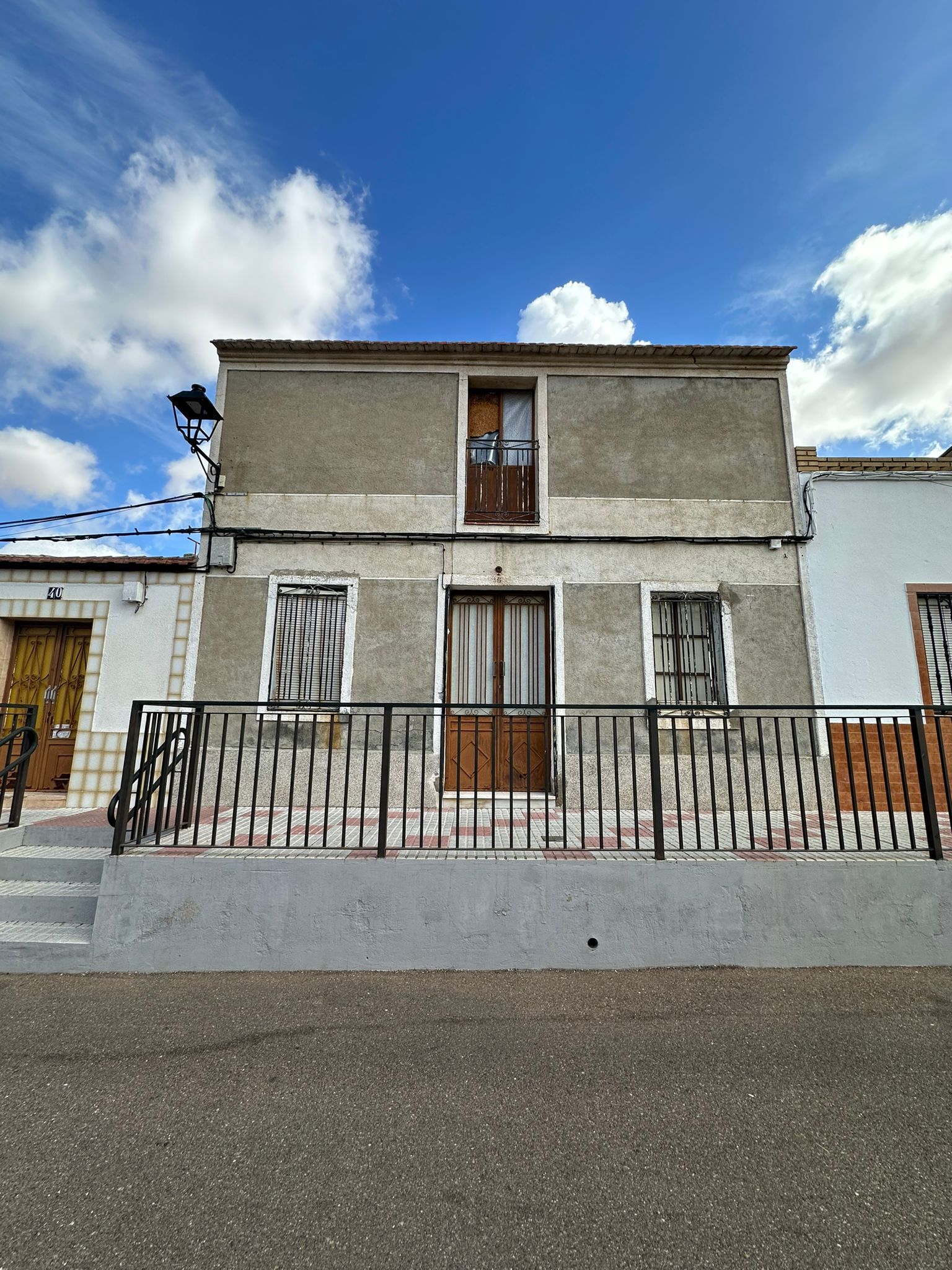 Exterior view of House or chalet for sale in La Haba 