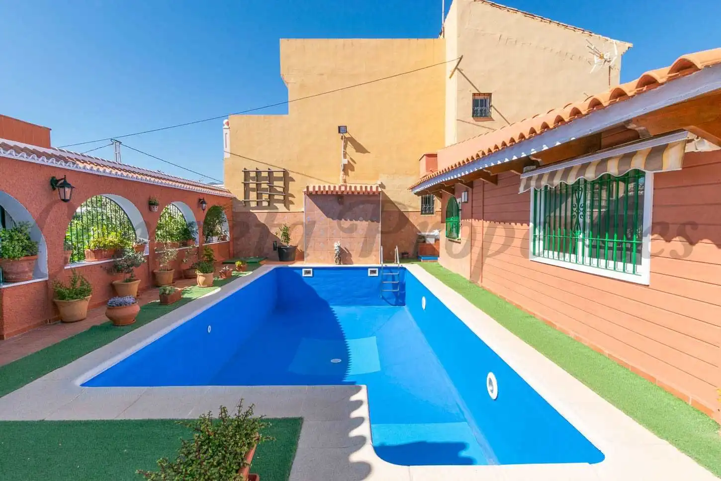 Casa con piscina en venta en Mezquitilla, imagen 2