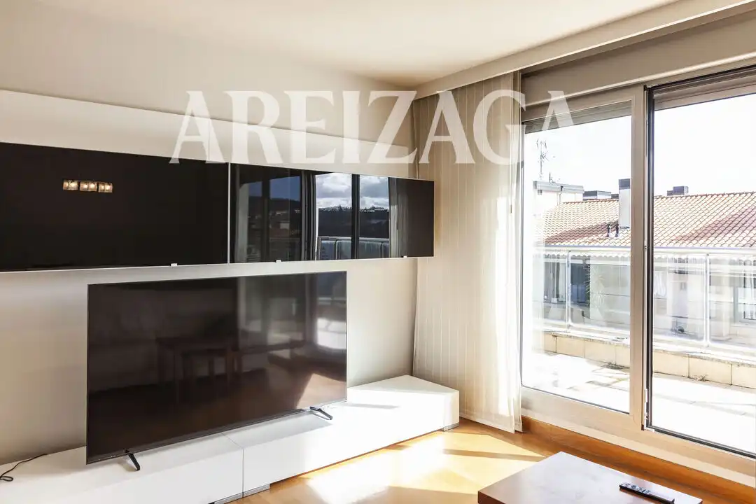 Wohnzimmer von Wohnung zum Verkauf in Donostia - San Sebastián  mit Heizung, Terrasse und Balkon
