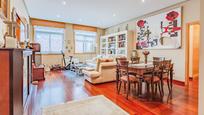 Living room of Flat for sale in Vigo   with Parquet flooring