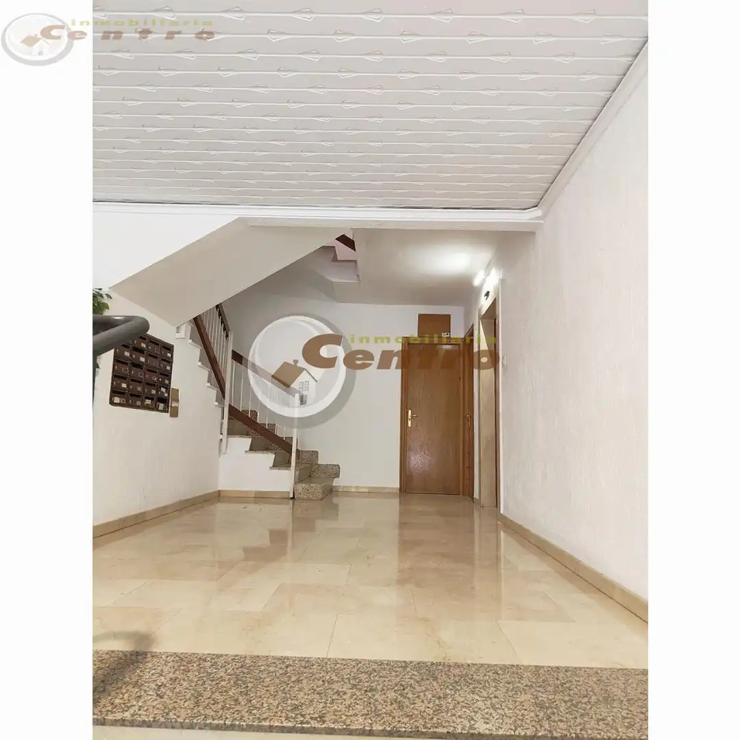 Flat for rent in antonio gotor, Parque Sur