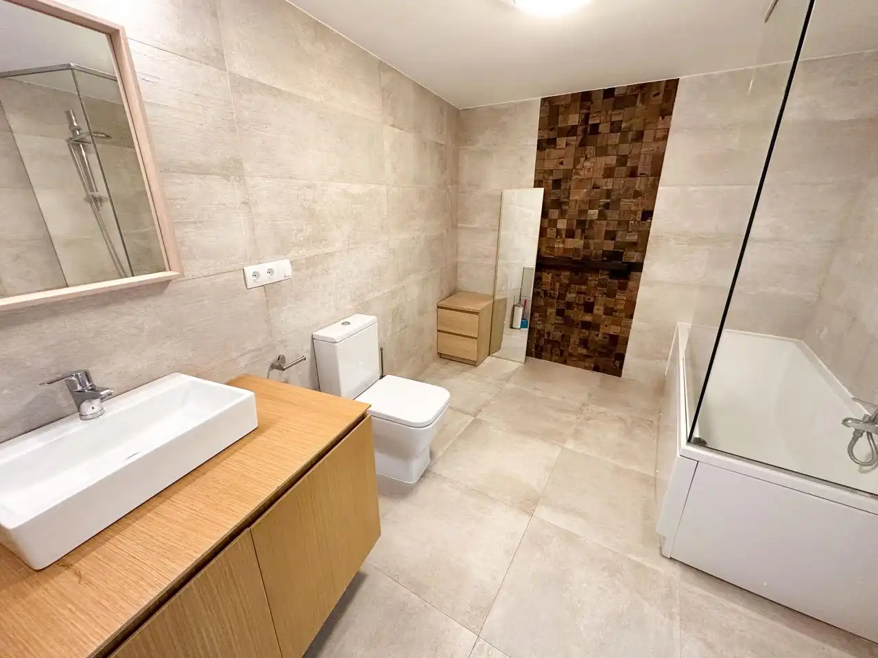 Bany de Dúplex en venda en Cádiz amb Aire condicionat