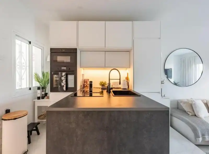 Cocina de Planta baja en venta en Marbella con Aire acondicionado, Terraza y Piscina