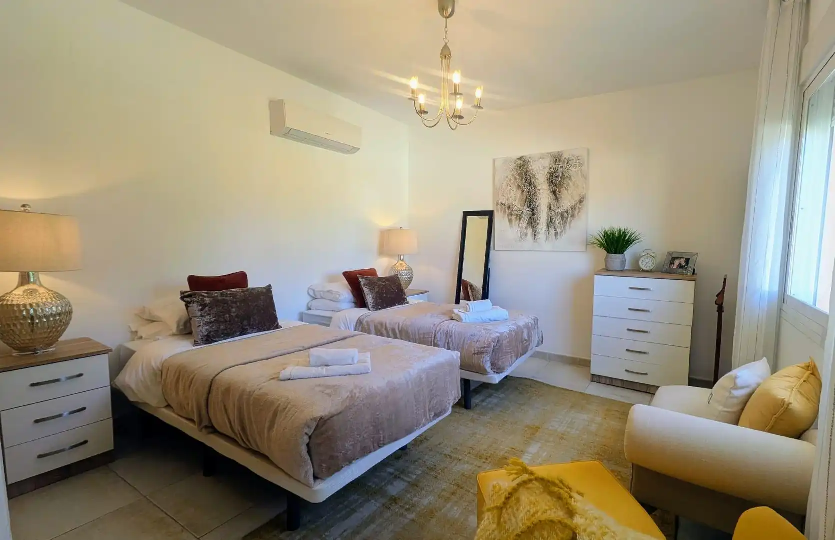 Bedroom of Detached homes for sale in L'Alfàs del Pi  with Air Conditioner, Heating and Terrace