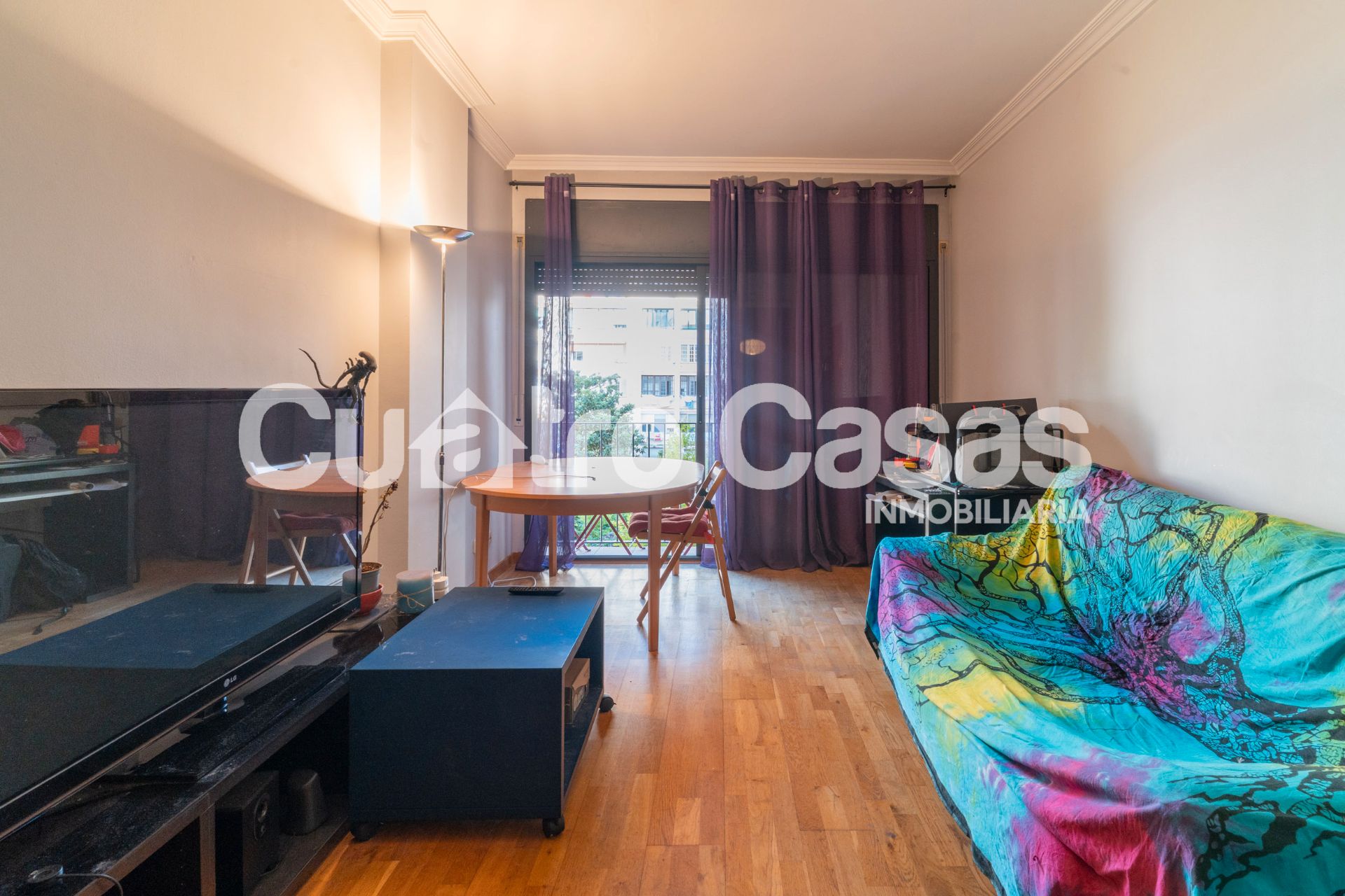 Schlafzimmer von Wohnung zum Verkauf in  Barcelona Capital mit Klimaanlage