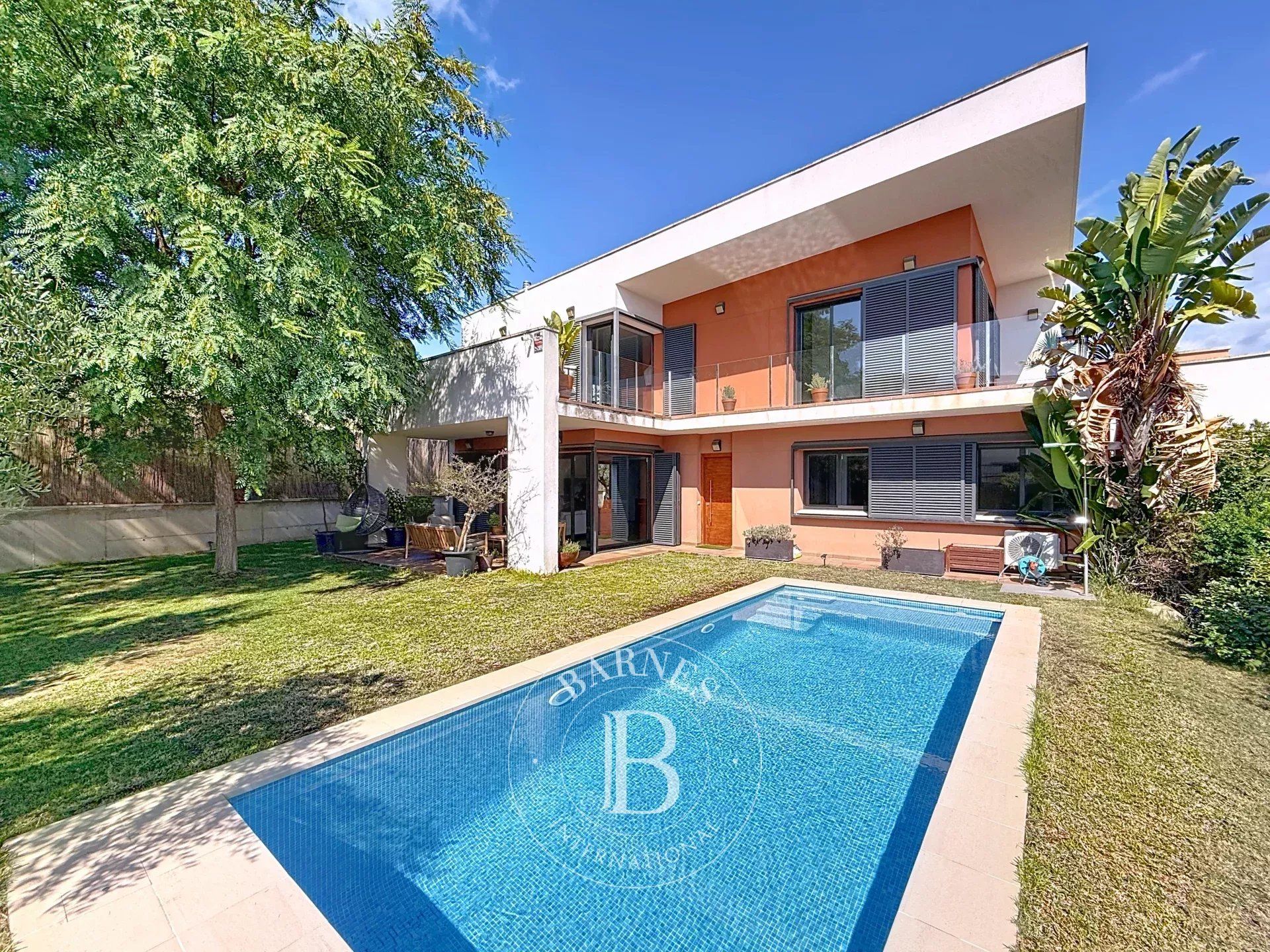 Jardí de Casa o xalet en venda en Mataró amb Aire condicionat, Calefacció i Jardí privat