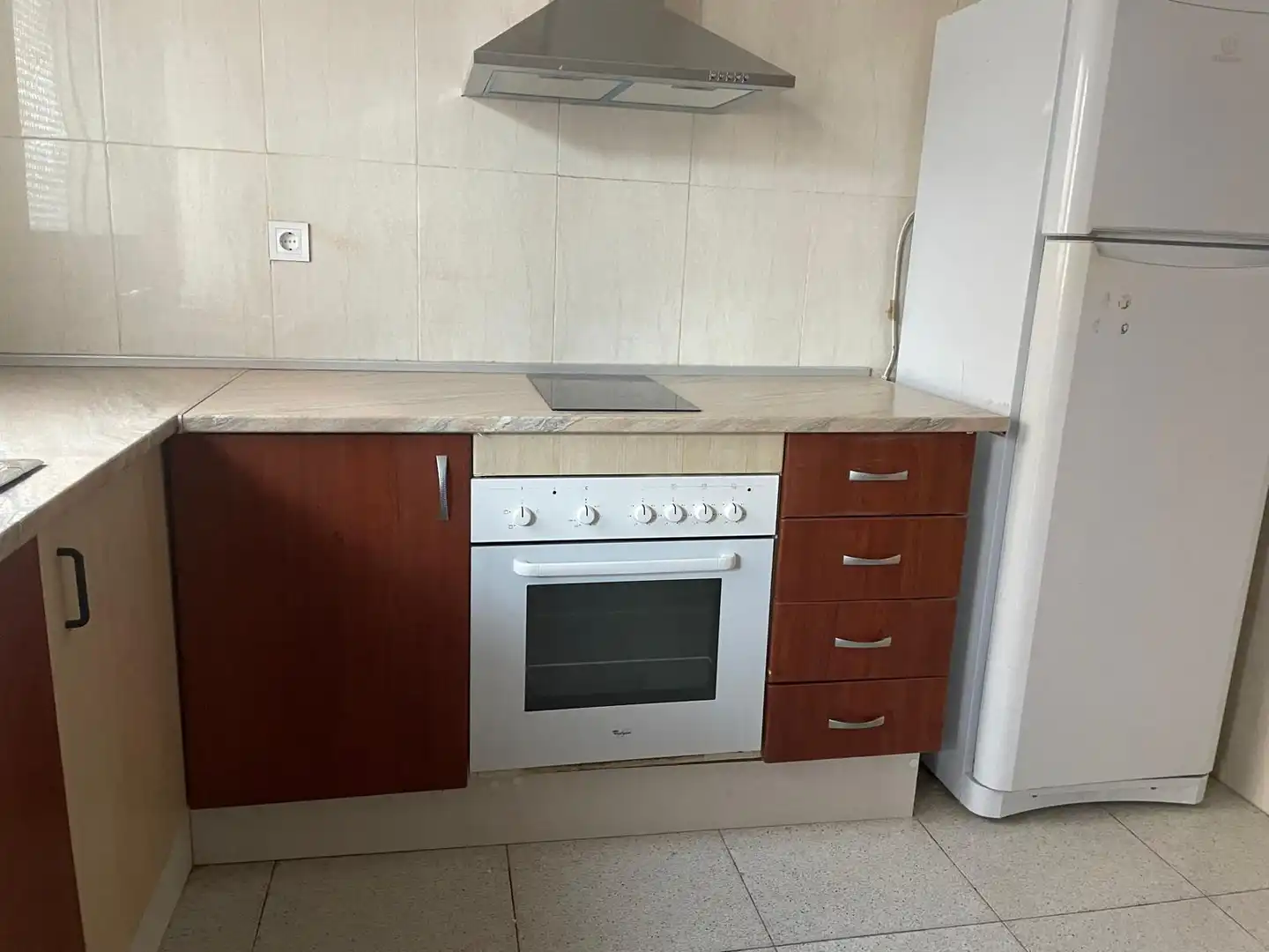 Kitchen of Flat for rent in Almansa