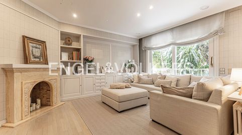 Magnífica propiedad en venta en Pedralbes reformada con gran jardín privado y terraza, imagen 2