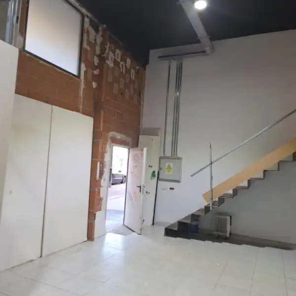 Commercial properties for sale in Calle del Obolo, 19, PAU de Carabanchel
