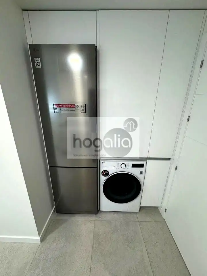 Küche von Wohnung zur Miete in Sevilla mit Klimaanlage, Heizung und Terrasse