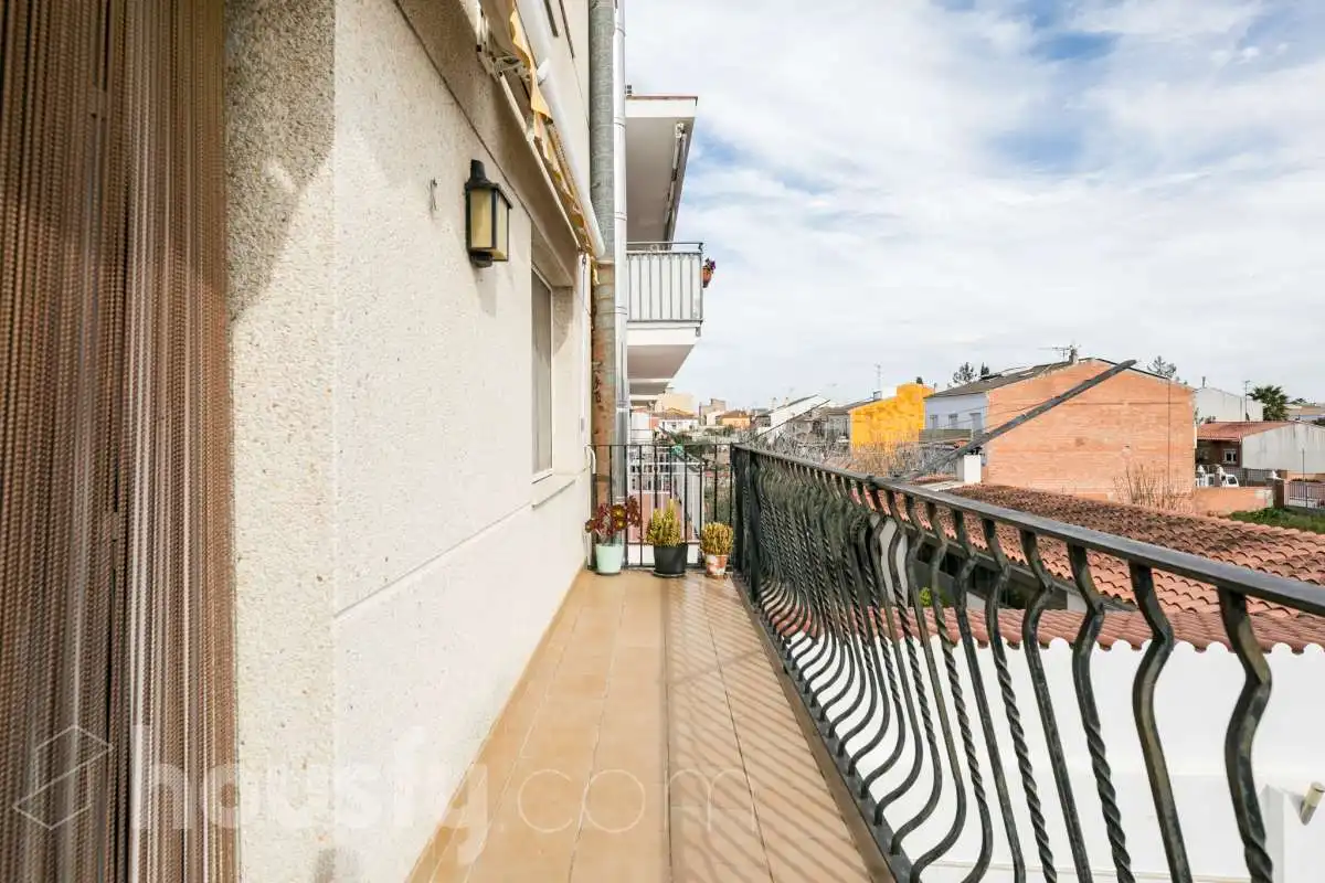Terrassa de Casa o xalet en venda en Olèrdola amb Terrassa, Traster i Piscina