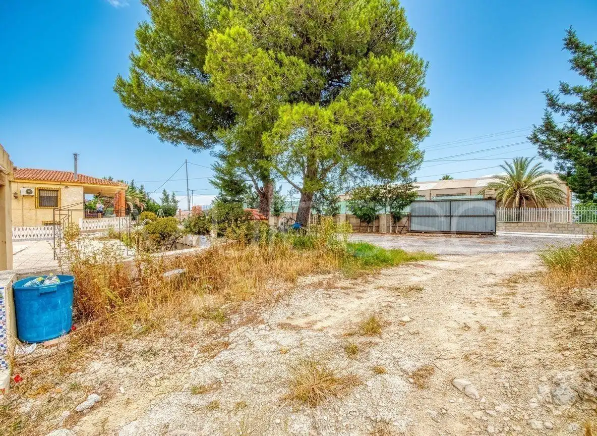 Casa o chalet en venta en Alicante / Alacant con Aire acondicionado, Terraza y Trastero