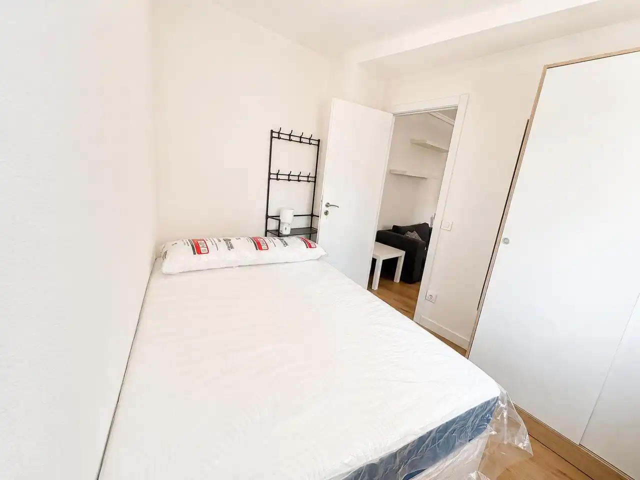 Dormitori de Planta baixa de lloguer en Madrid amb Moblat