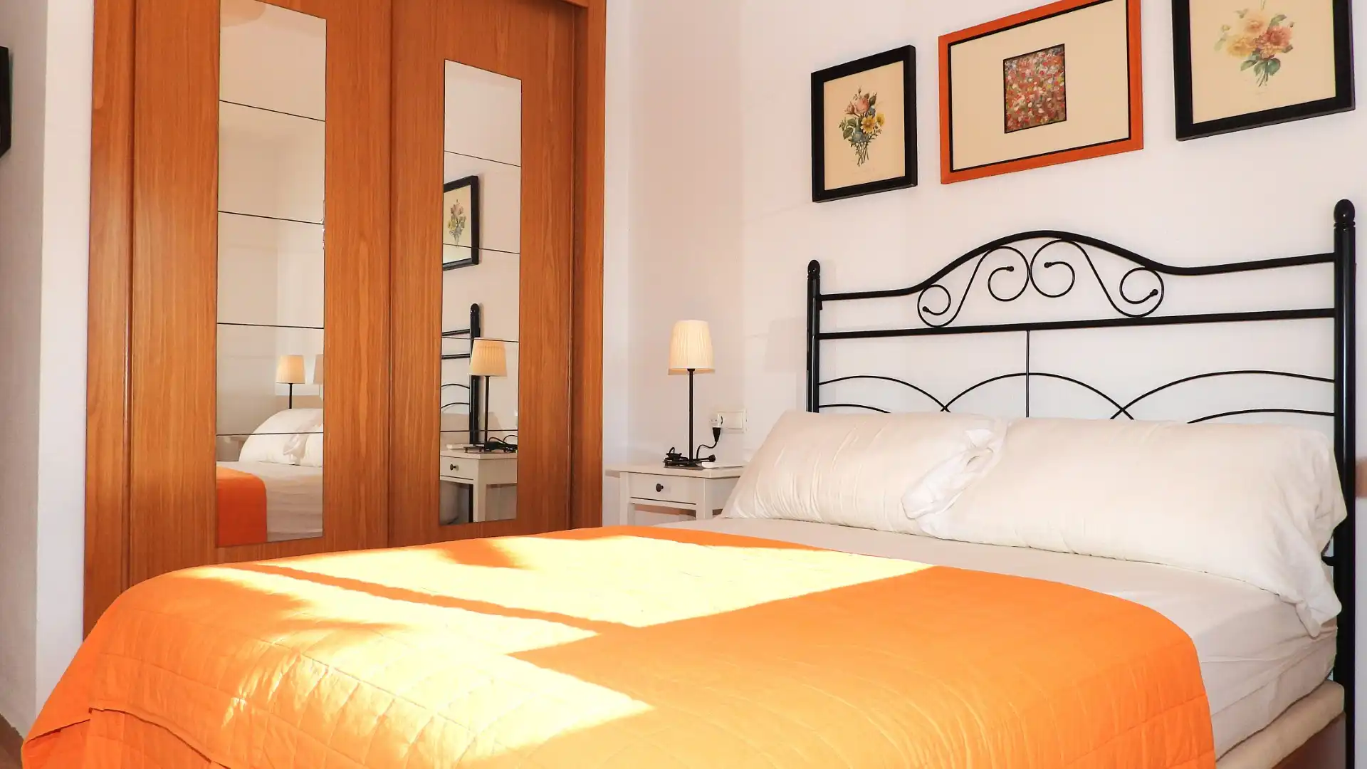 Habitación de Apartamento en venta en La Manga del Mar Menor con Calefacción, Terraza y Amueblado