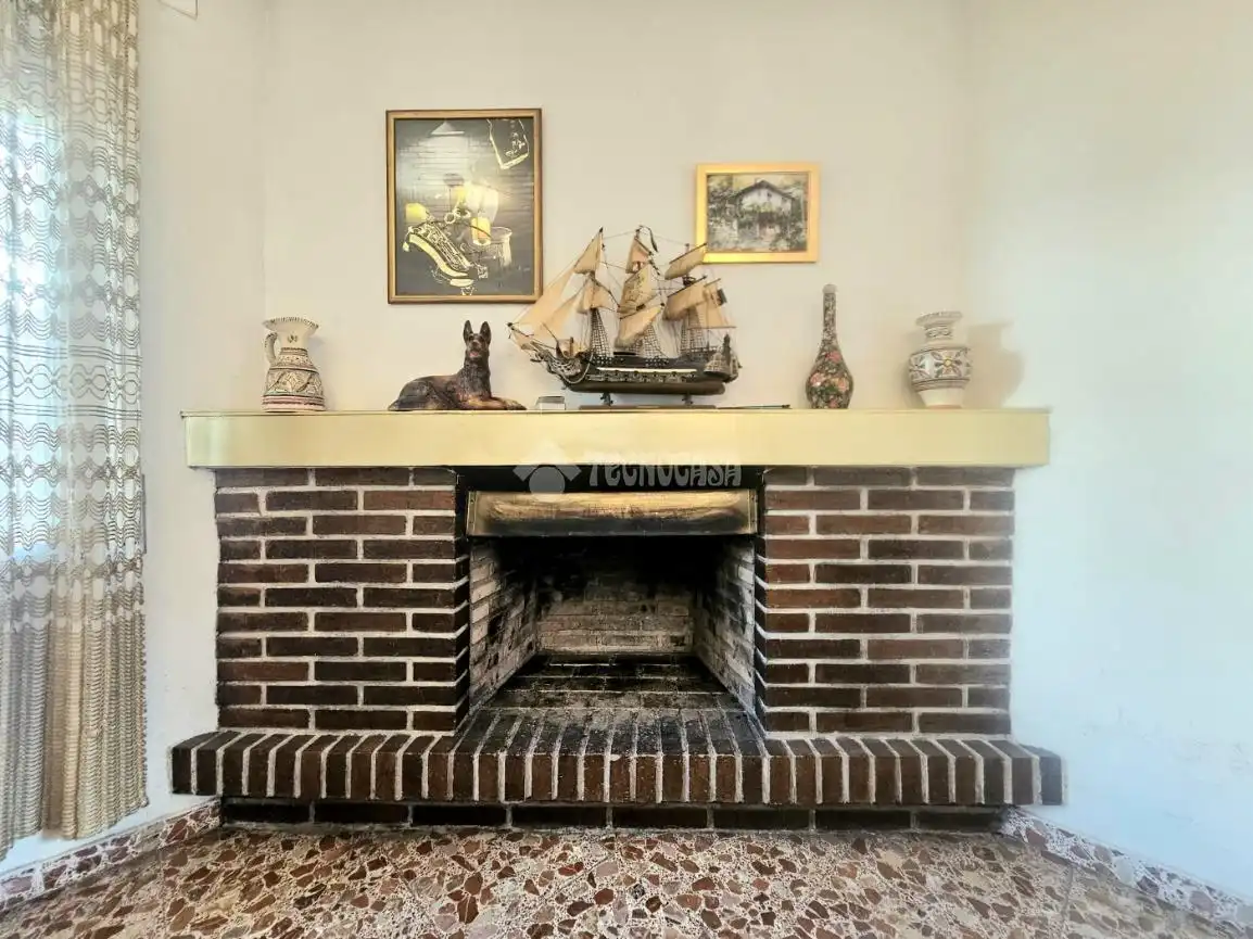Sala de estar de Casa adosada en venta en El Tiemblo 