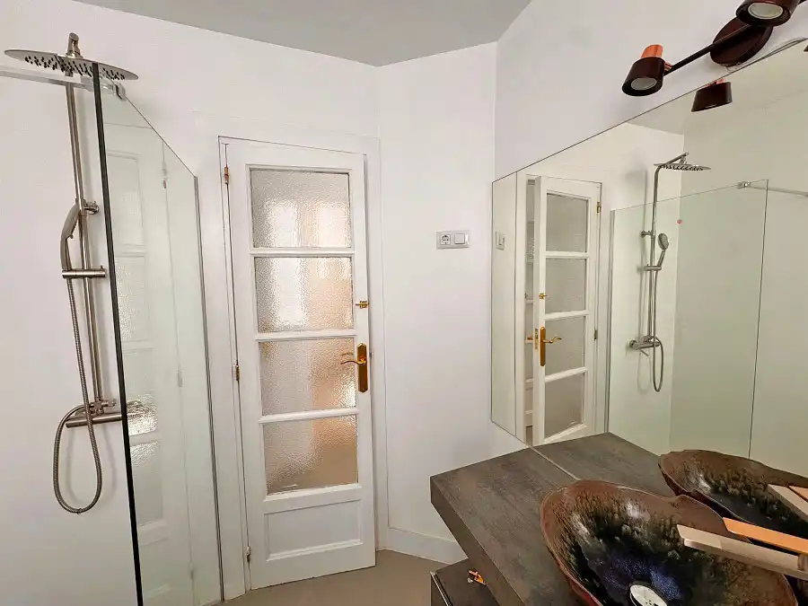 Wohnung zur Miete in Madrid mit Heizung, Parkett und Ofen