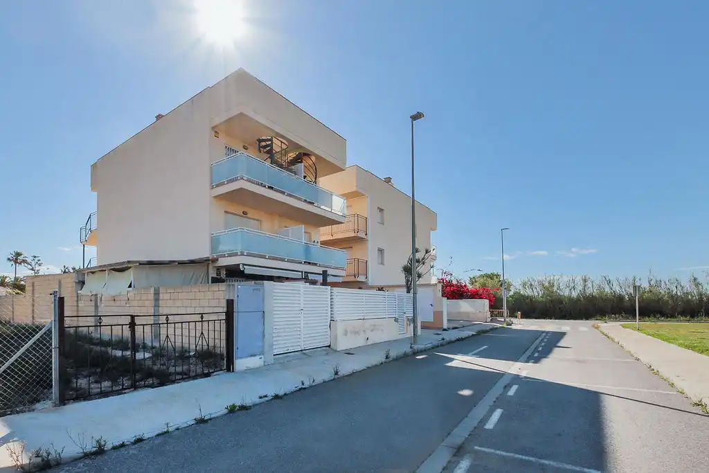 Vista exterior de Piso en venta en Amposta