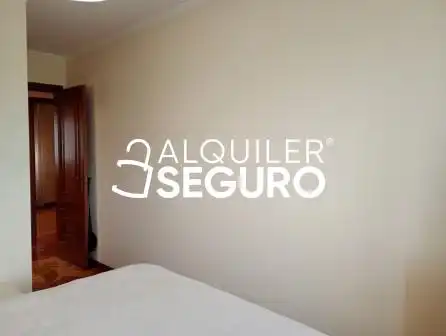 Habitación de Piso de alquiler en Culleredo con Calefacción, Terraza y Trastero
