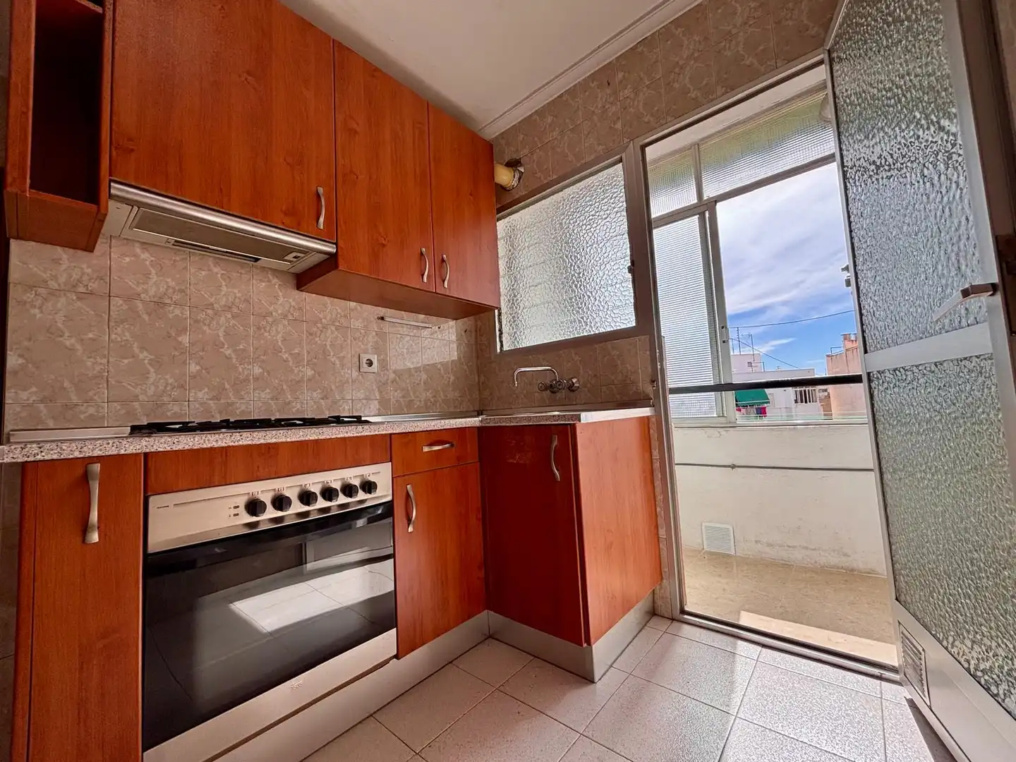 Cocina de Piso en venta en Alicante / Alacant con Balcón
