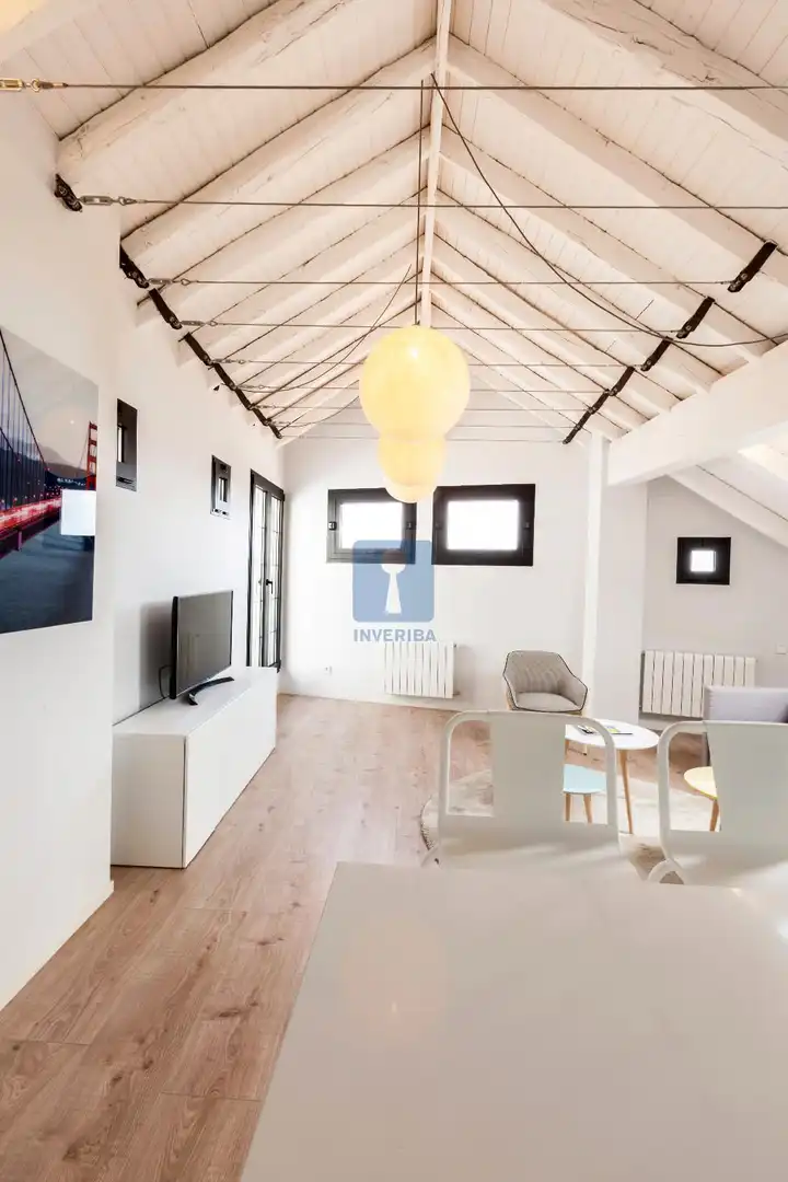 Living room of Attic for rent in Madrid  with Air Conditioner, Heating and Parquet flooring