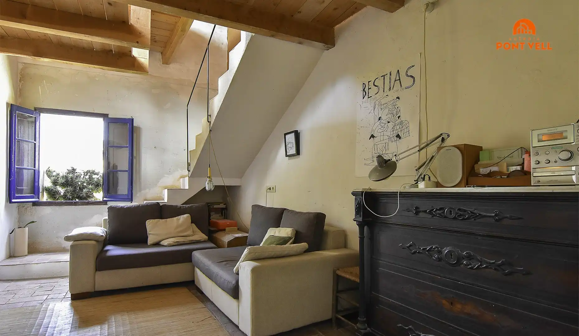 Sala de estar de Finca rústica de alquiler en Rupià con Terraza y Amueblado