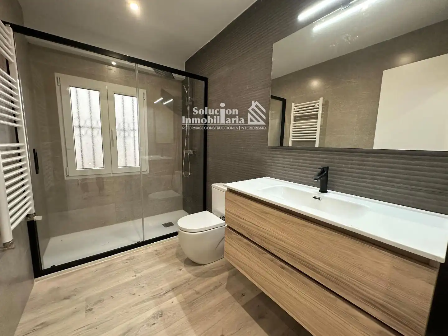 Badezimmer von Wohnung zur Miete in Salamanca mit Heizung, Terrasse und Möbliert