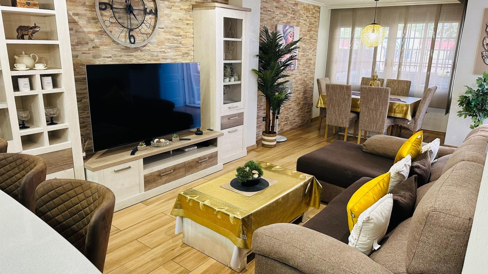 Living room of House or chalet for sale in Elche / Elx  with Air Conditioner, Heating and Private garden