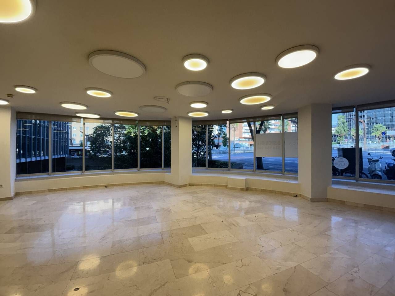 Office to rent in  Barcelona Capital  with Air Conditioner