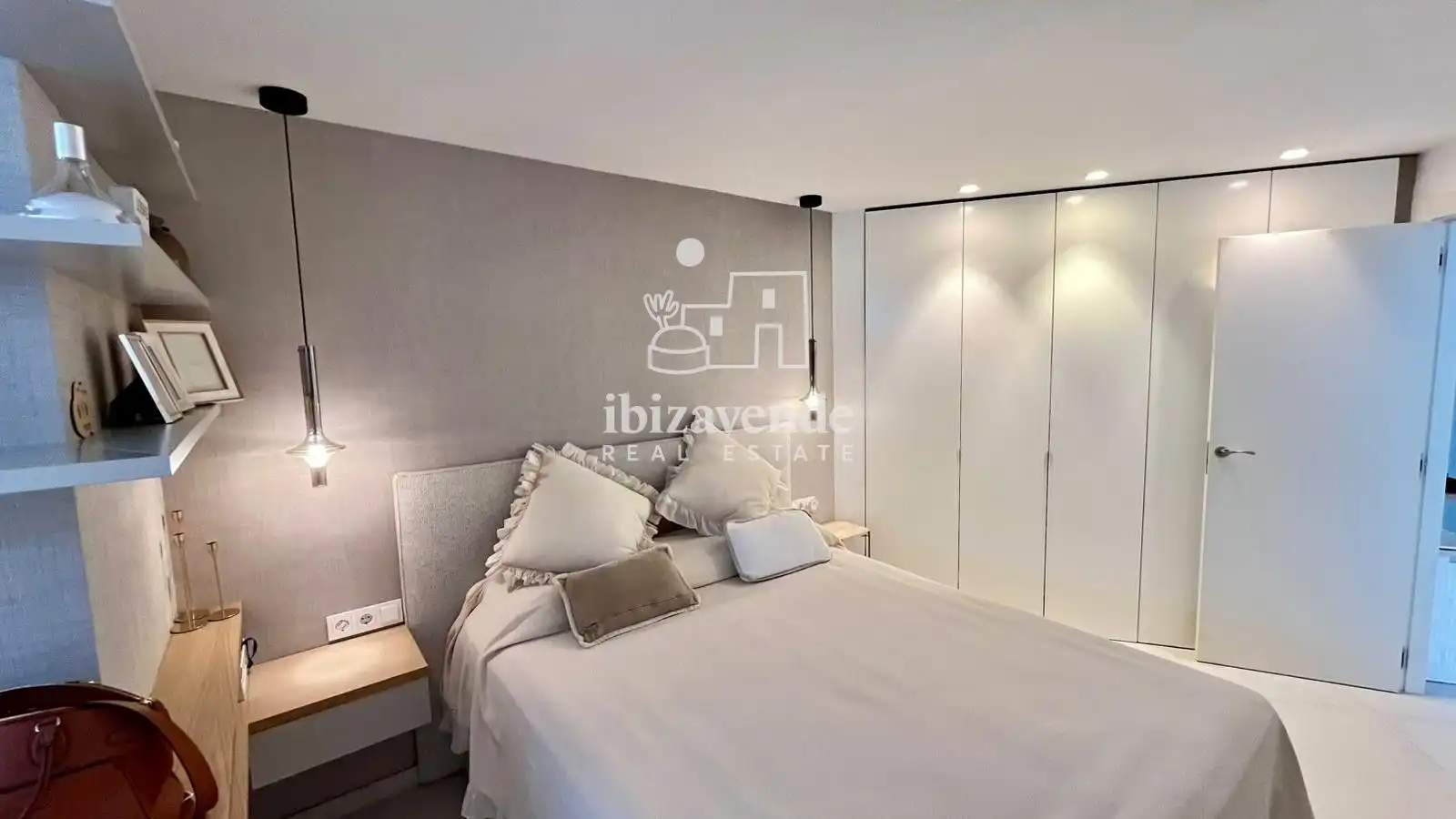 Piso con piscina en venta en Juan Carlos I, imagen 9