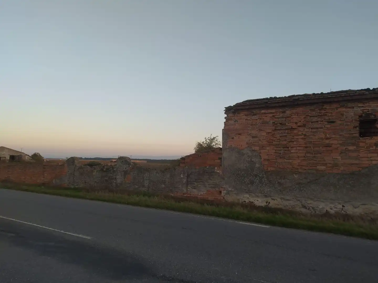 Außenansicht von Residential zum Verkauf in Navalmanzano