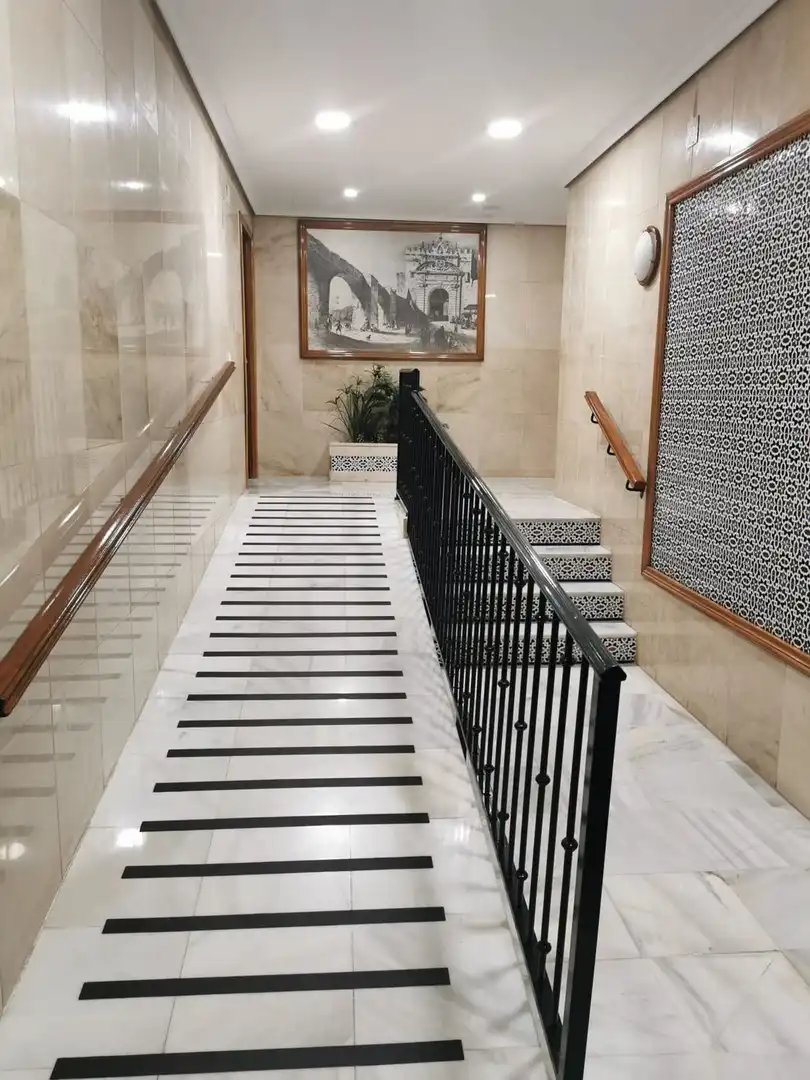Flat for rent in Sevilla  with Air Conditioner, Terrace and Furnished