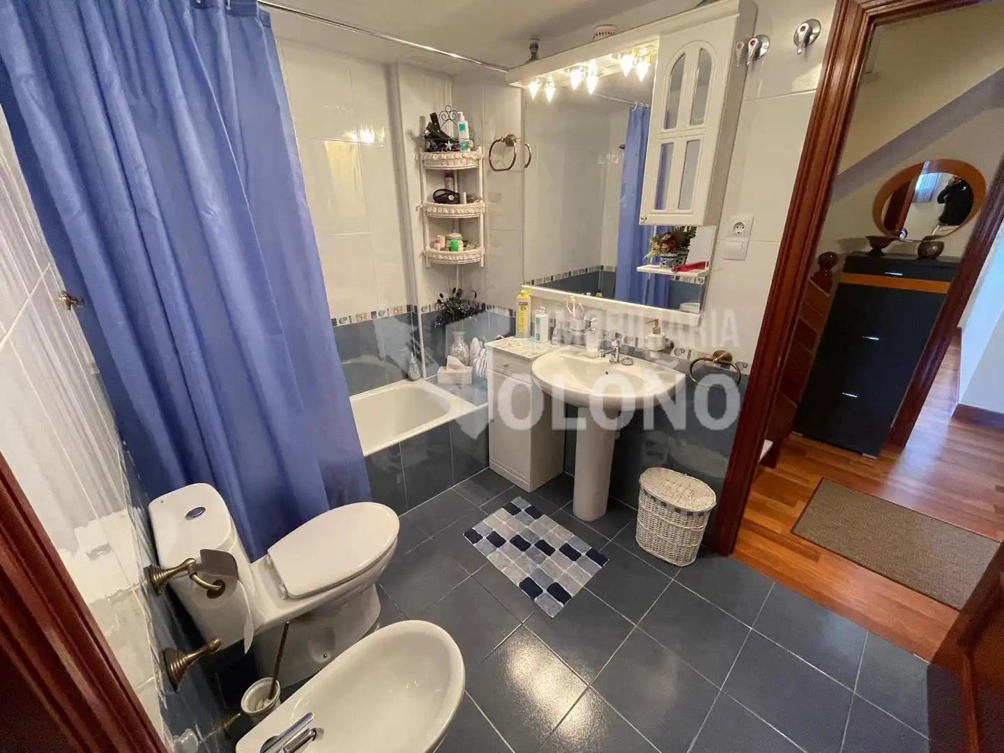 Baño de Dúplex en venta en Castañares de Rioja con Calefacción, Parquet y Terraza