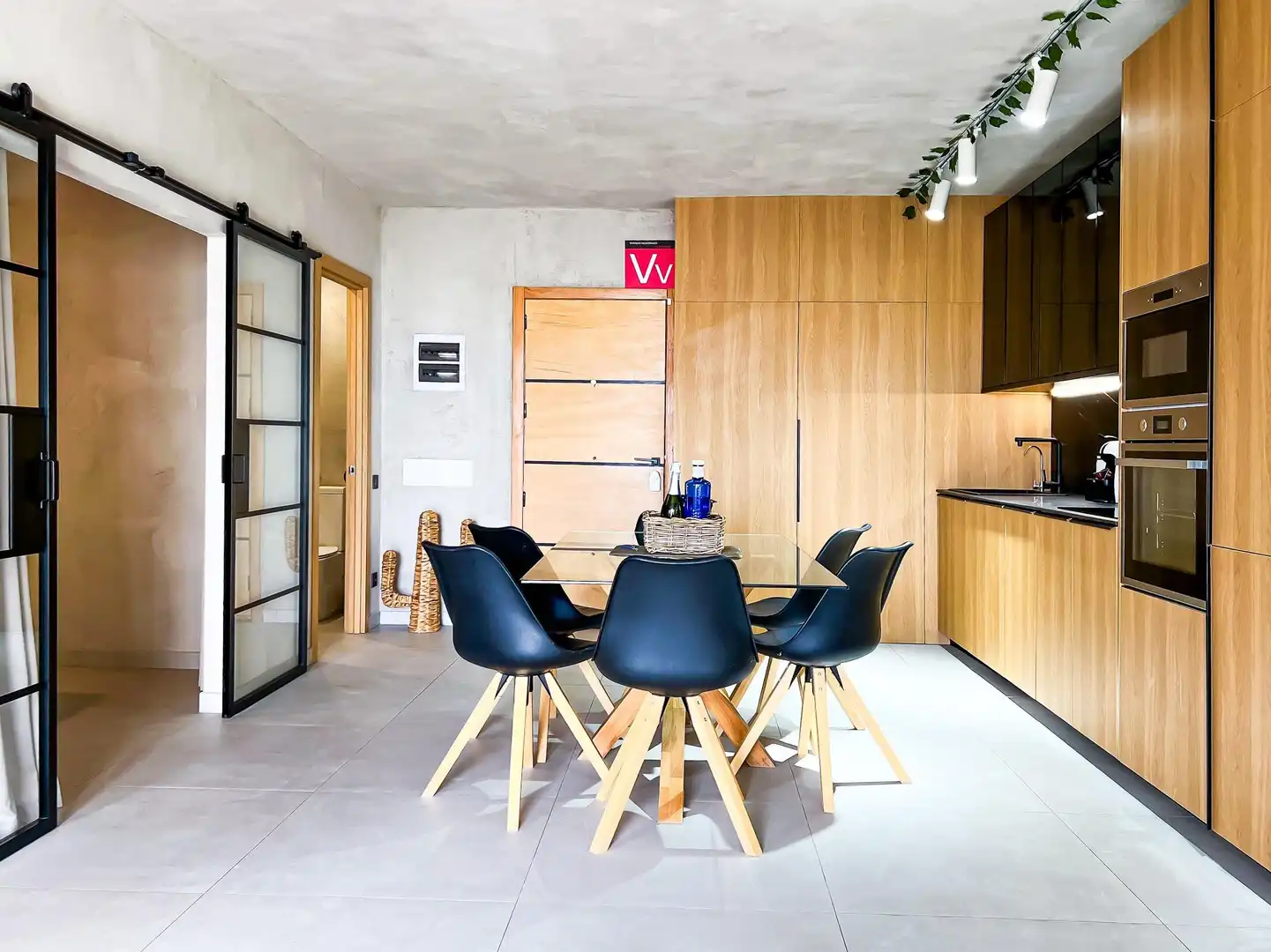Menjador de Apartament en venda en Adeje amb Terrassa, Moblat i Piscina comunitària