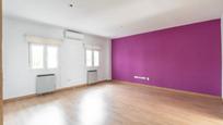 Living room of Flat for sale in  Madrid Capital  with Heating and Terrace