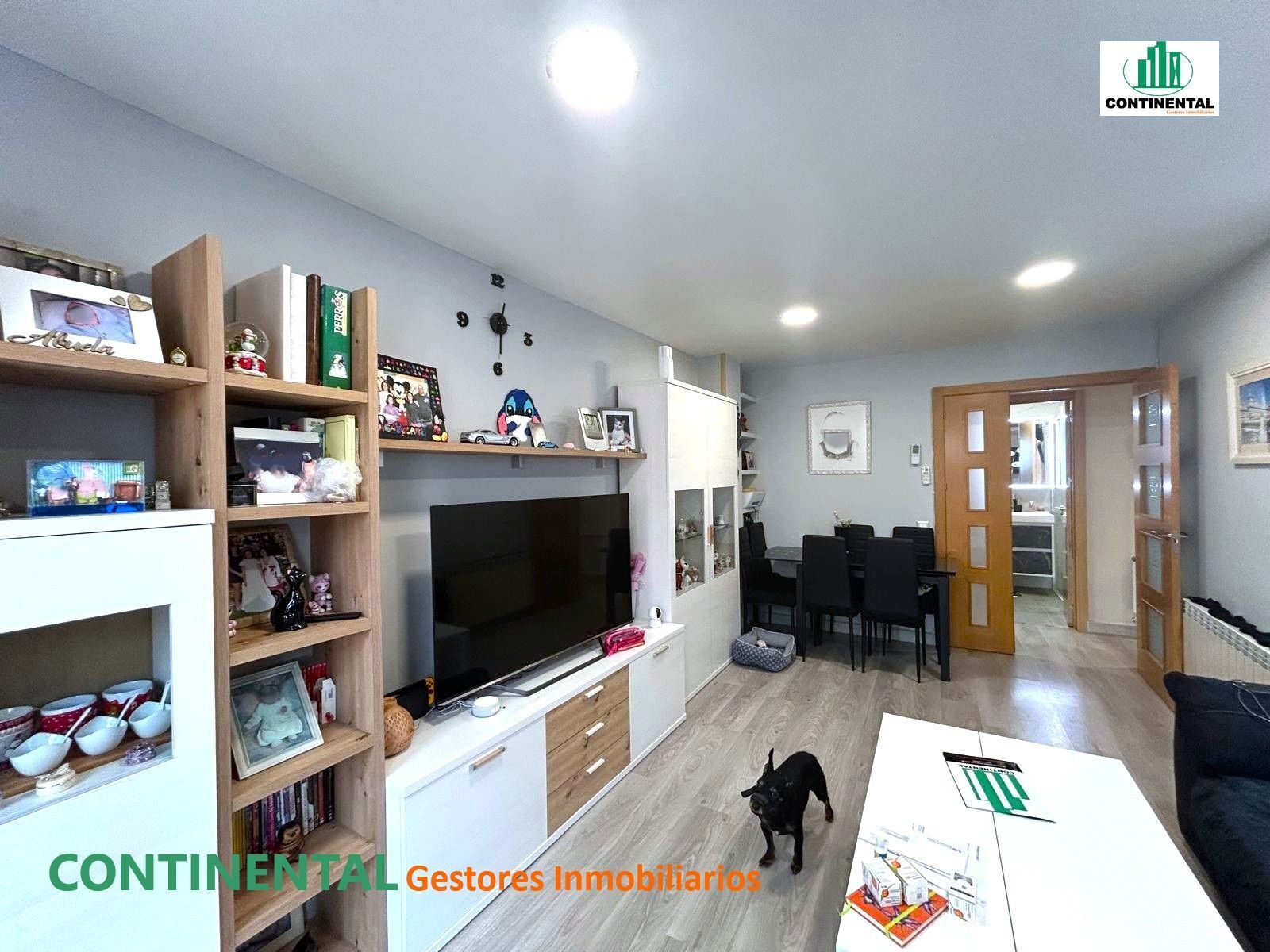 Living room of Flat for sale in San Lorenzo de El Escorial  with Air Conditioner and Heating