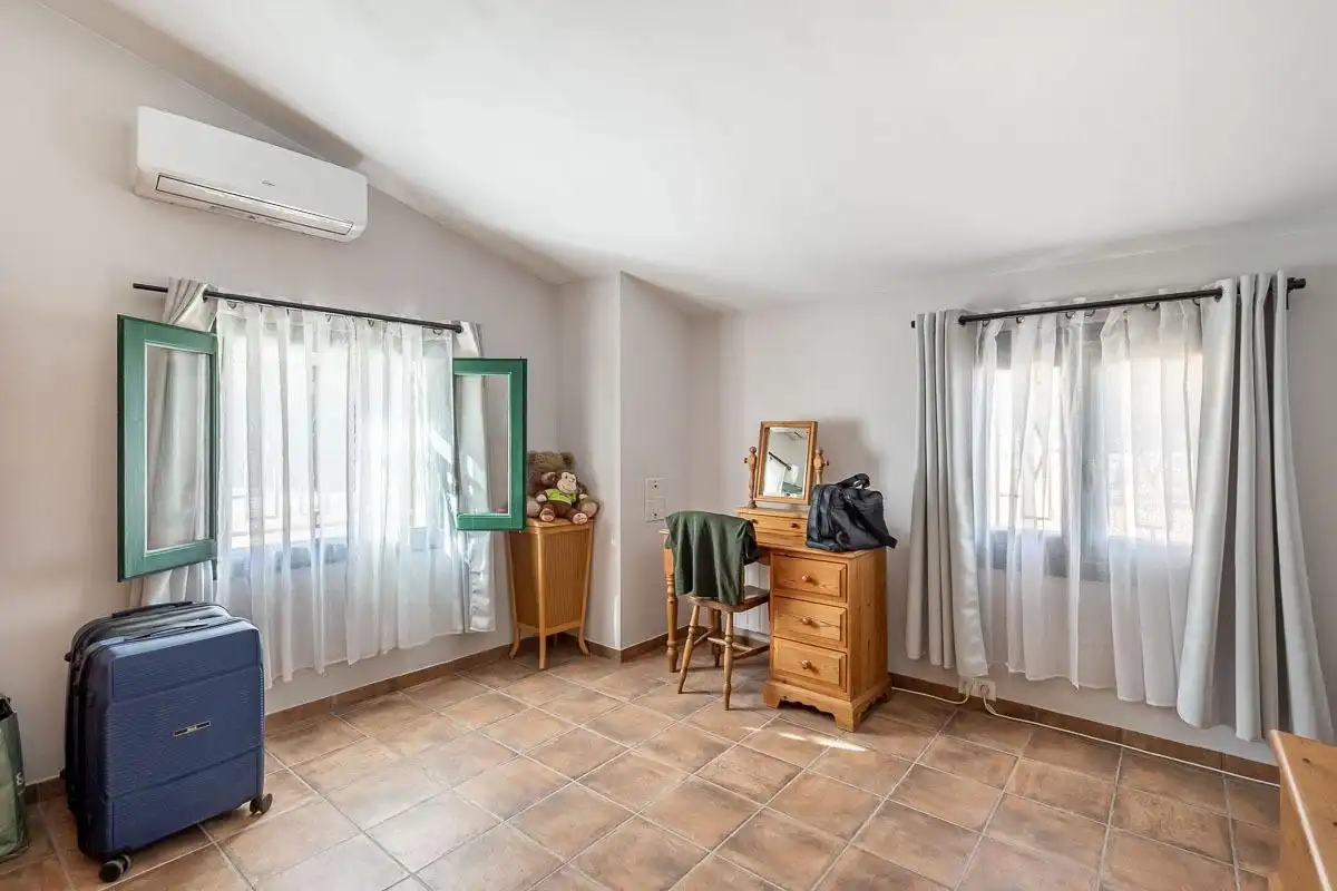 Dormitori de Casa o xalet en venda en Arenas del Rey amb Calefacció i Terrassa