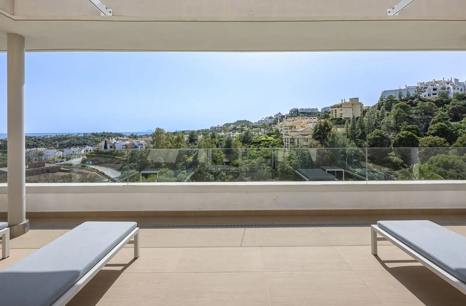 Terraza de Dúplex en venta en Benahavís con Aire acondicionado, Terraza y Trastero