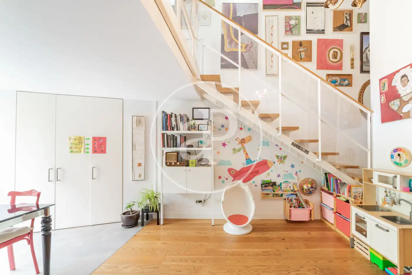 Piso en venta en Madrid con Calefacción, Terraza y Trastero