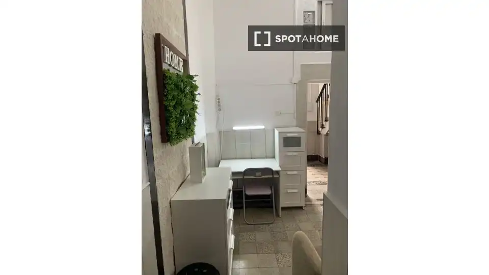 Room in Arenales - Lugo - Avda. Marítima