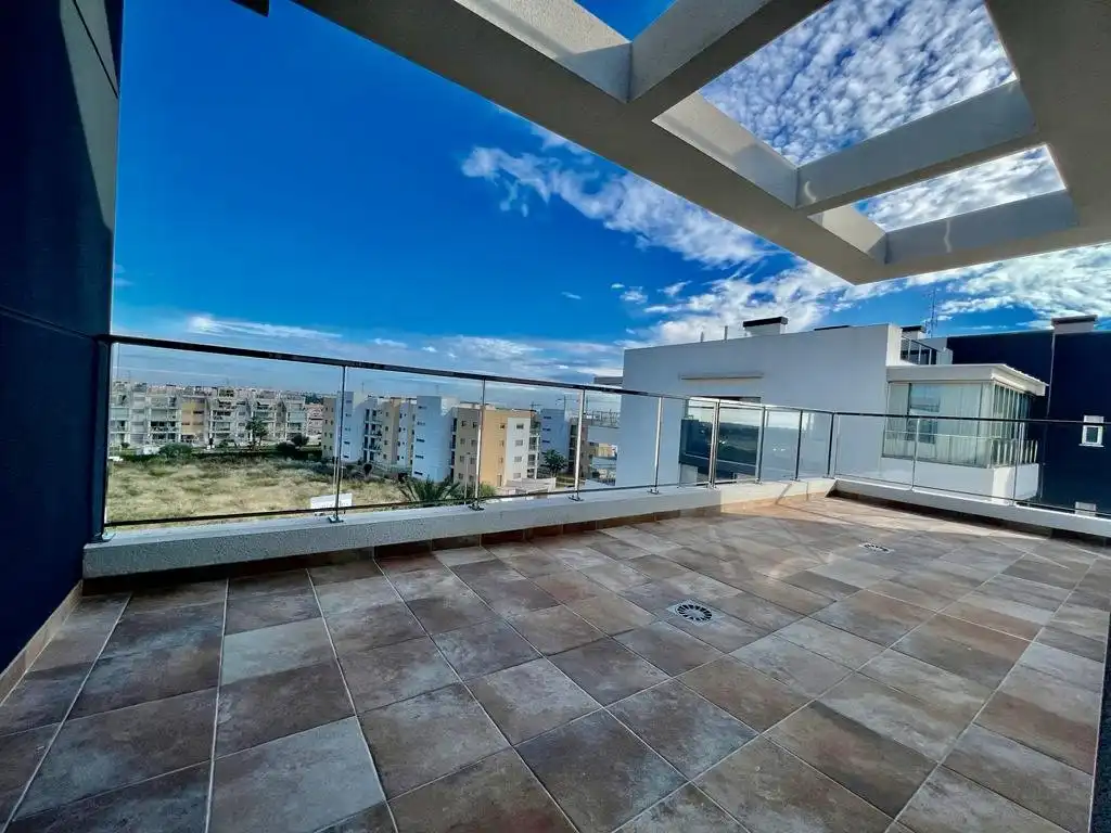 Terraza de Ático en venta en Orihuela con Calefacción, Terraza y Trastero