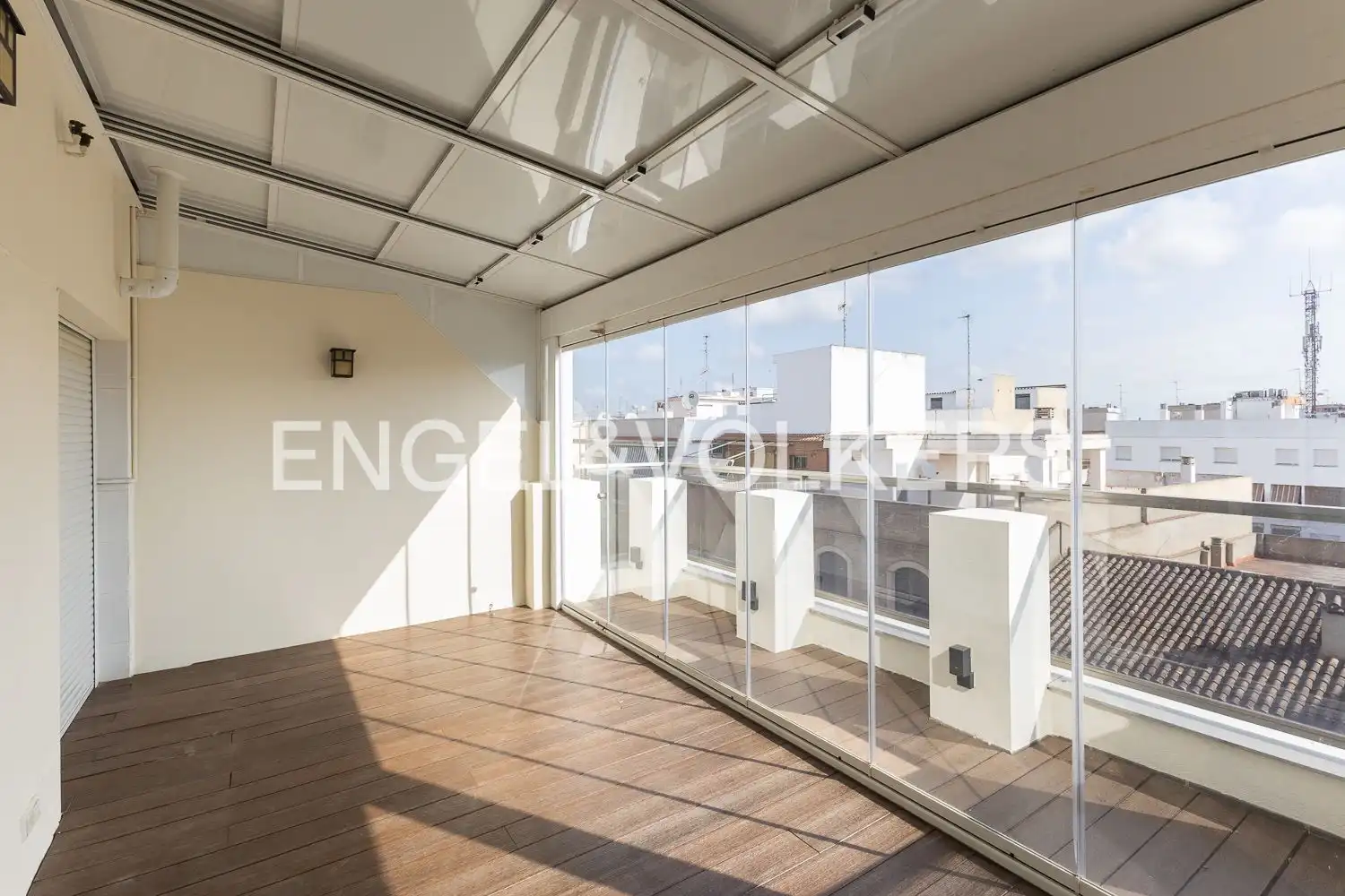 Terrasse von Dachboden zur Miete in Algemesí mit Klimaanlage, Heizung und Parkett