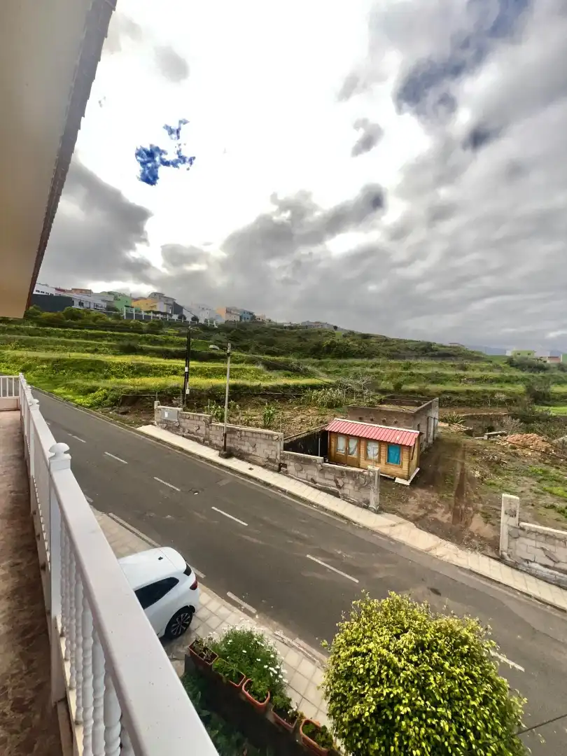 Vista exterior de Casa o xalet en venda en San Juan de la Rambla amb Jardí privat, Terrassa i Balcó