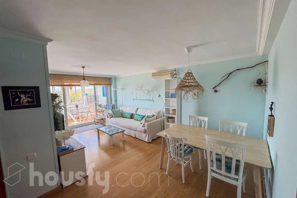 Sala d'estar de Pis de lloguer en Mataró amb Aire condicionat, Terrassa i Moblat