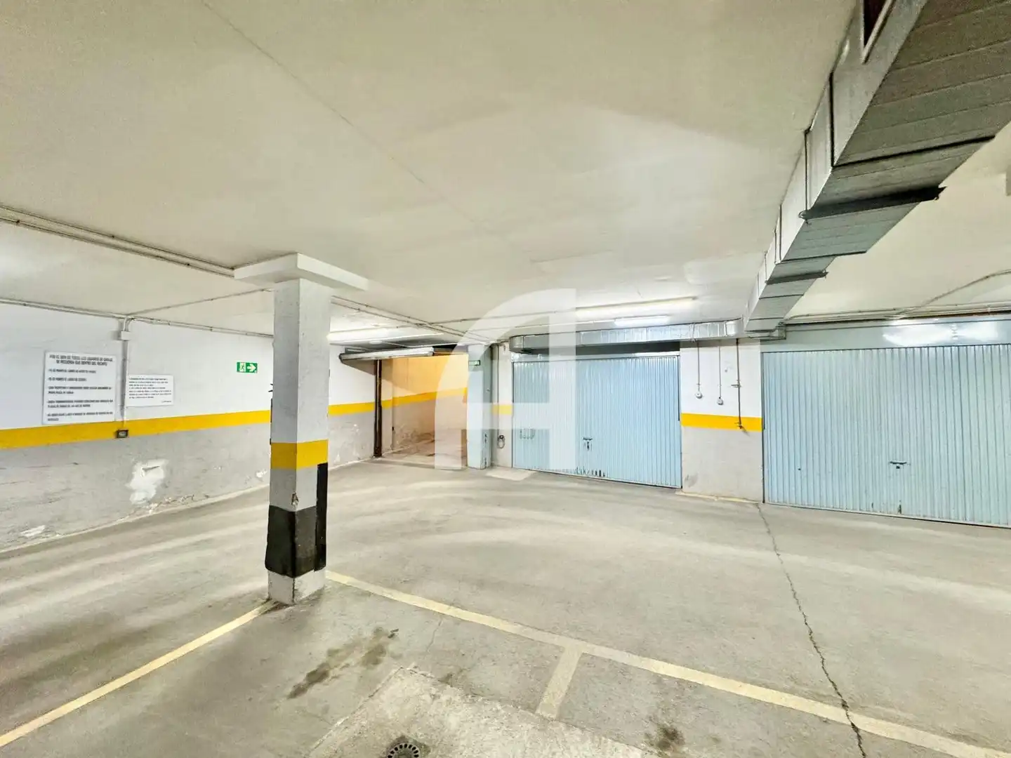 Parking de Piso en venta en Madrid con Aire acondicionado, Calefacción y Terraza