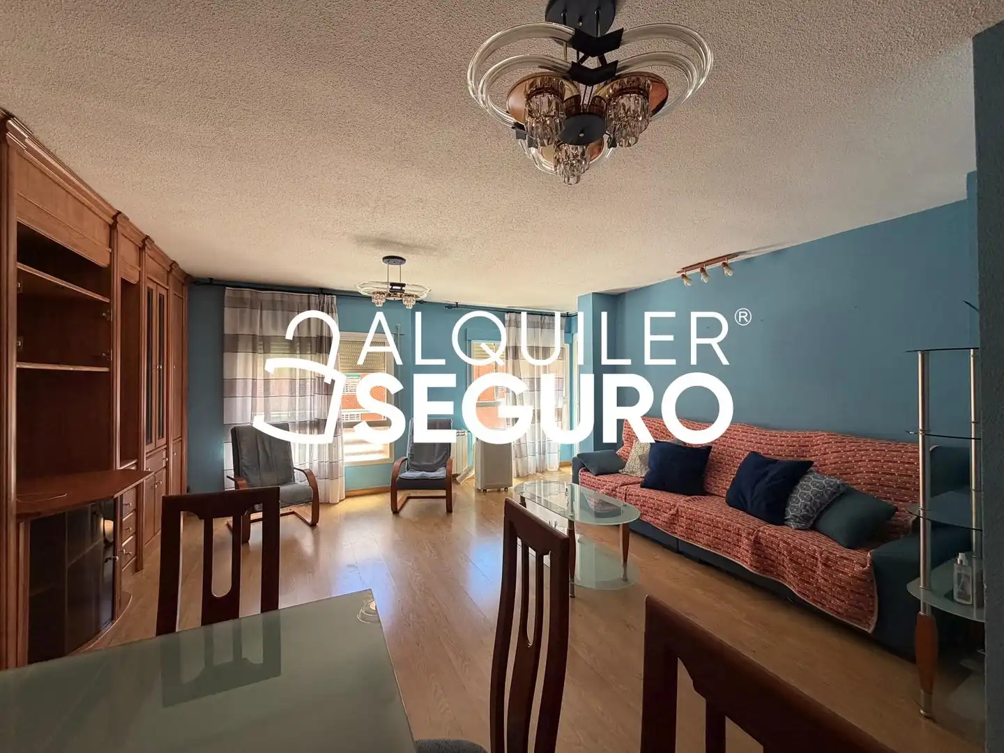 Sala d'estar de Pis de lloguer en Madrid amb Calefacció, Terrassa i Moblat