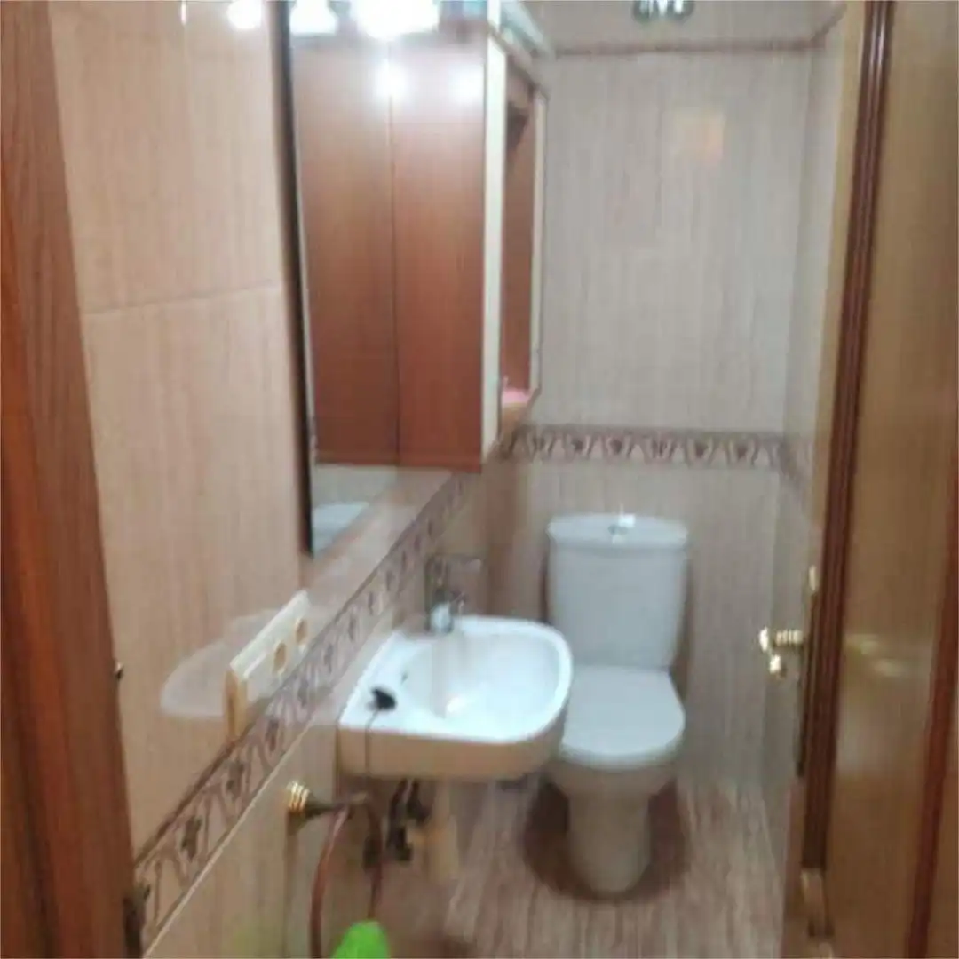 Bathroom of Flat for sale in Valencia  with Air Conditioner, Terrace and Storage room