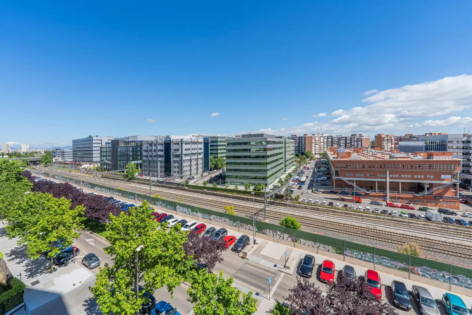 Vista exterior de Apartamento en venta en Madrid con Aire acondicionado, Calefacción y Jardín privado