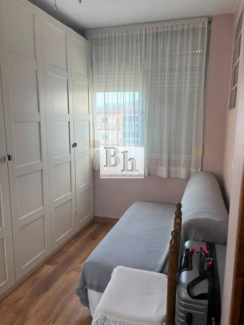 Schlafzimmer von Wohnung zum Verkauf in Málaga mit Klimaanlage, Privatgarten und Parkett