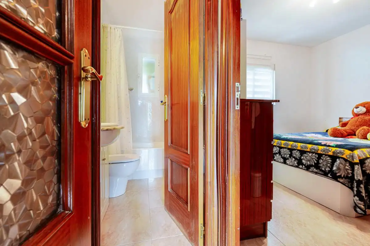 Flat for sale in Madrid  with Heating, Terrace and Furnished