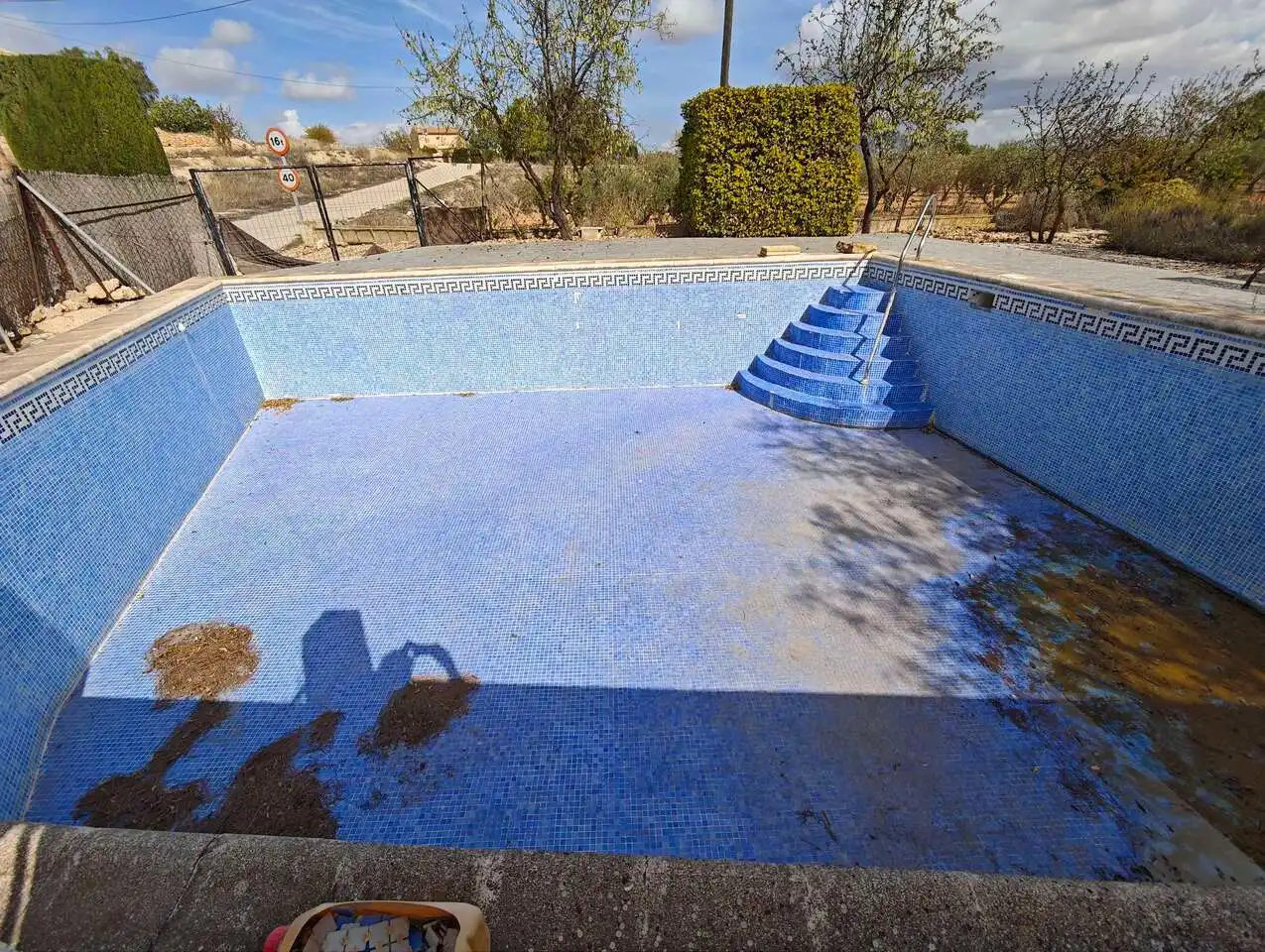 Piscina de Finca rústica en venta en Yecla con Aire acondicionado, Calefacción y Jardín privado